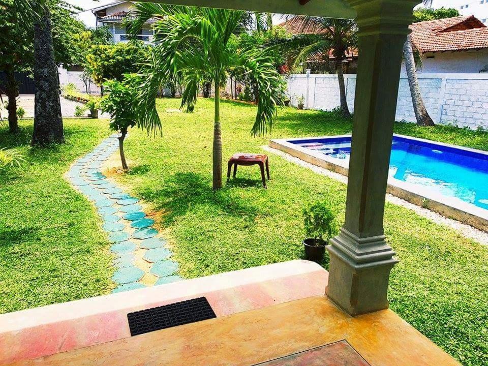 Bed and Breakfast Ocean Gate Негомбо Экстерьер фото